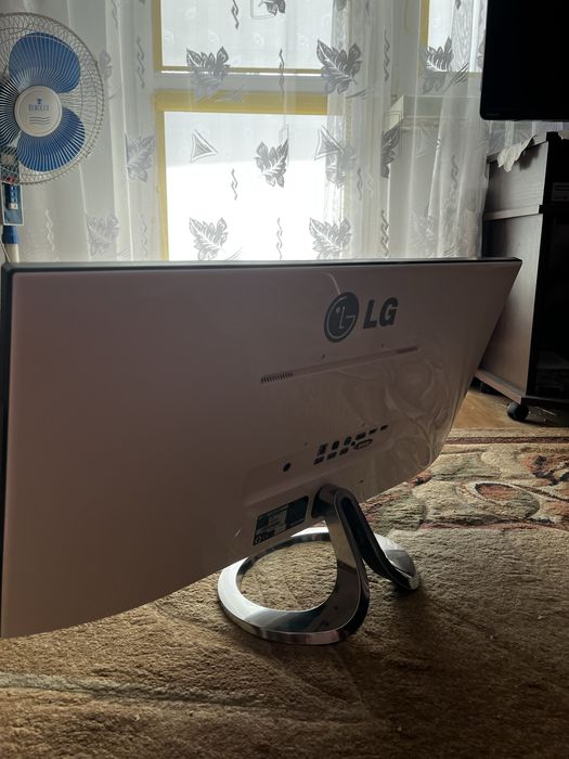 Monitor LG ultrawide 2 29EA93-P