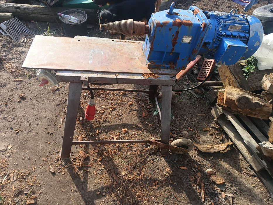 Łuparka świdrowa 5,5kW z motoreduktorem