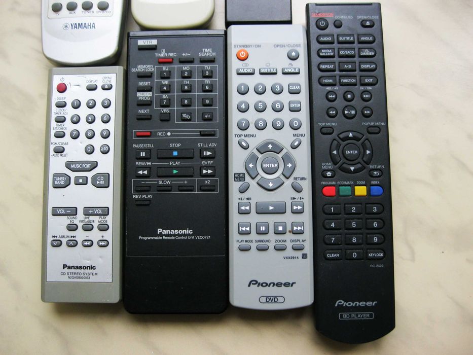 Oryginalne piloty Yamaha/ TEAC / Panasonic /Pioneer