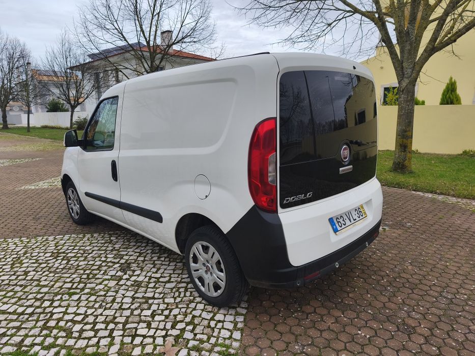 Fiat doblo profissional 1.3 gasóleo 2018 com 100 mil kms.