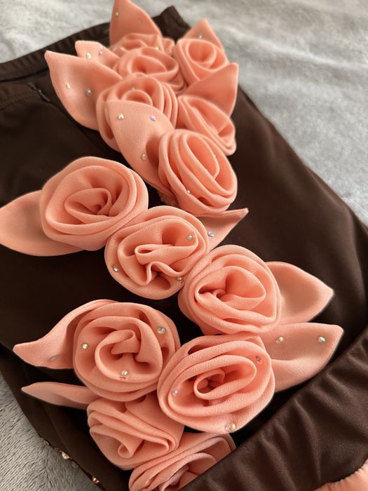 Бальна сукня стандарт з відкритими плечима