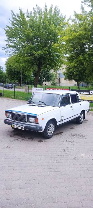 Продам ВАЗ 2107 інжектор