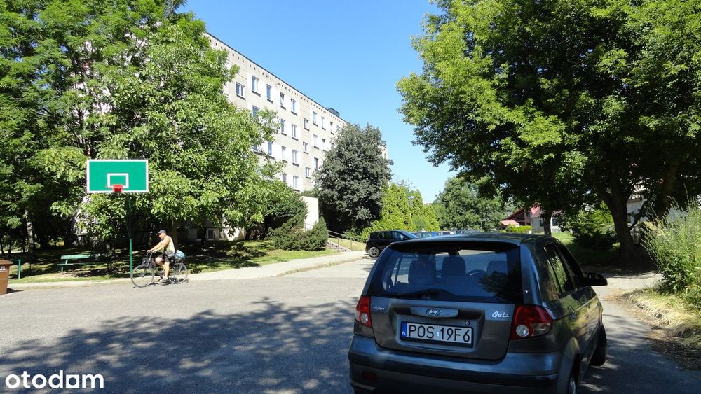 Wynajem 1 piętro 3 pokoje kuchnia łazienka parking balkon