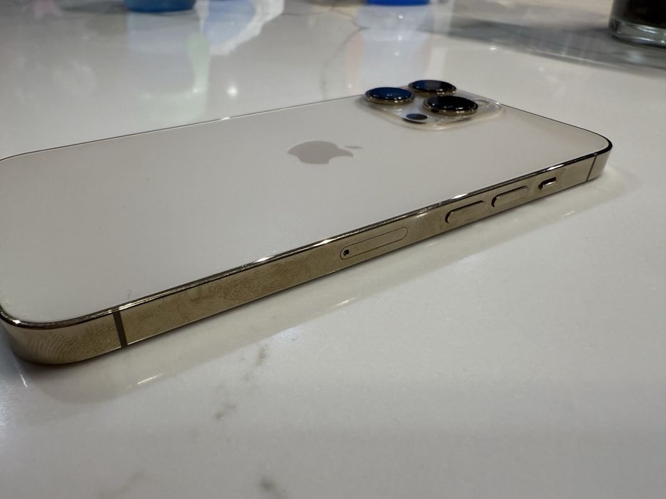 Iphone 13 pro dourado