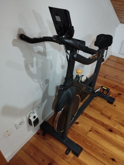 Bicicleta elíptica e de spinning