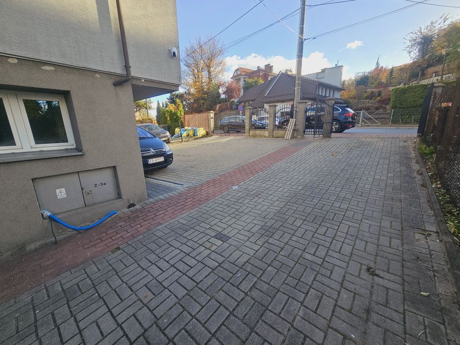 Kwatery budowlane  pokoje noclegi wola justowska błonia parking  Krakó