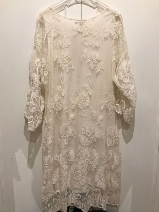 Vestido bordado Uterqüe, tamanho M