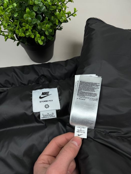 Жилетка Nike Windrunner Storm-Fit безрукавка найк шторм фіт