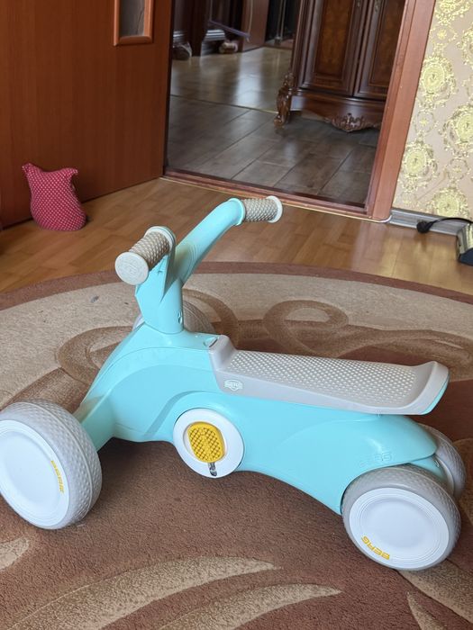 Веломобіль дитячий