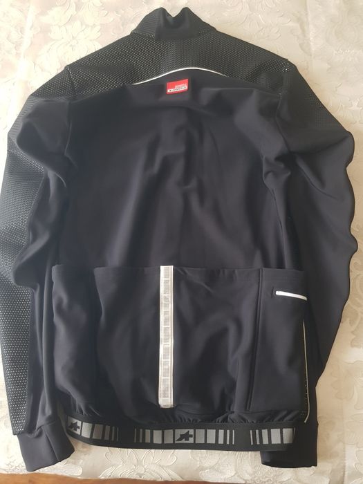 Blusão de bicicleta da marca  ASSOS(novo)