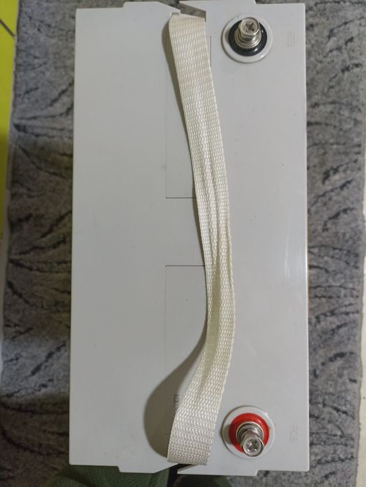 Гелевий акумулятор