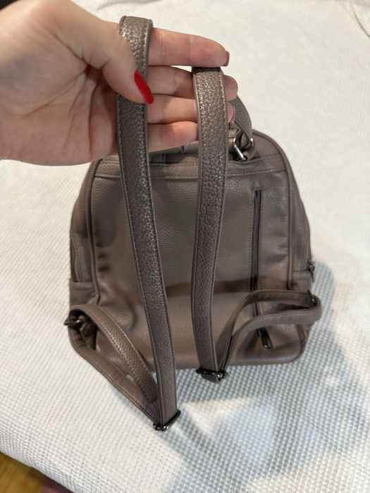 Рюкзак жіночий з екошкіри
