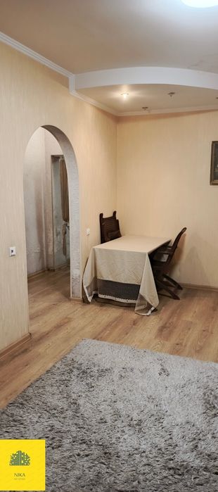 Продам будинок в центрі