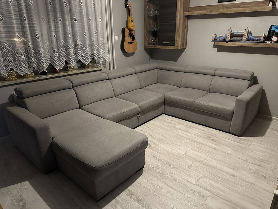 Wypoczynek kanapa podkowa z funkcją spania