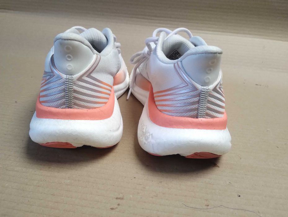 buty sportowe do biegania 38,5  saucony trumph 23