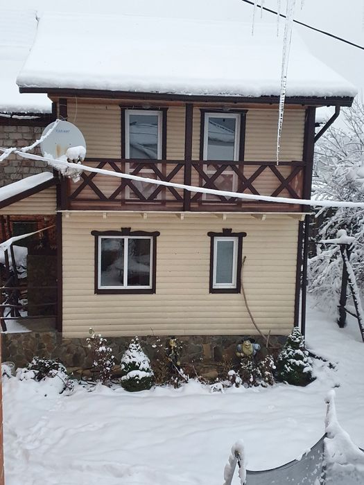 Окремий будиночок подобово. Котедж в Карпатах. Відпочинок в Яремче.