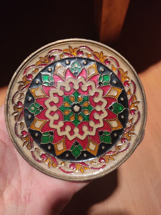 Prato decorativo em bronze