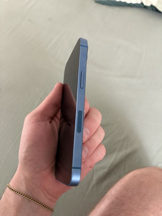 Iphone 13 128GB.