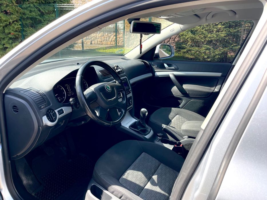 Skoda Octavia 2010 VIN TMBHK61Z7A2103970 фото оголошення 8 з 9