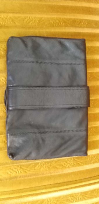 Kopertówka skórzana czarna