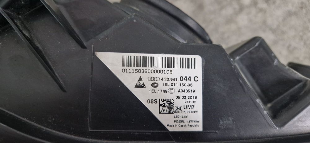 Farol Bi-Xénon Direito Audi A6