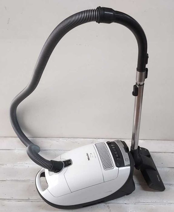 Odkurzacz Miele S8 model S8340 moc 1200W gwarancja