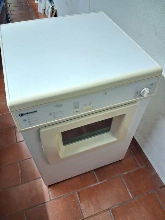 Máquina de Secar Roupa Bauknecht
