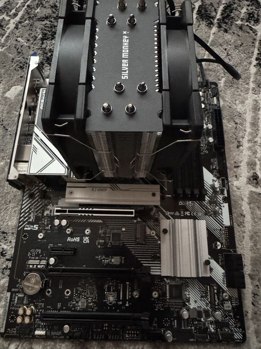 Procesor i5-14600kf , b760 pro rs , chłodzenie
