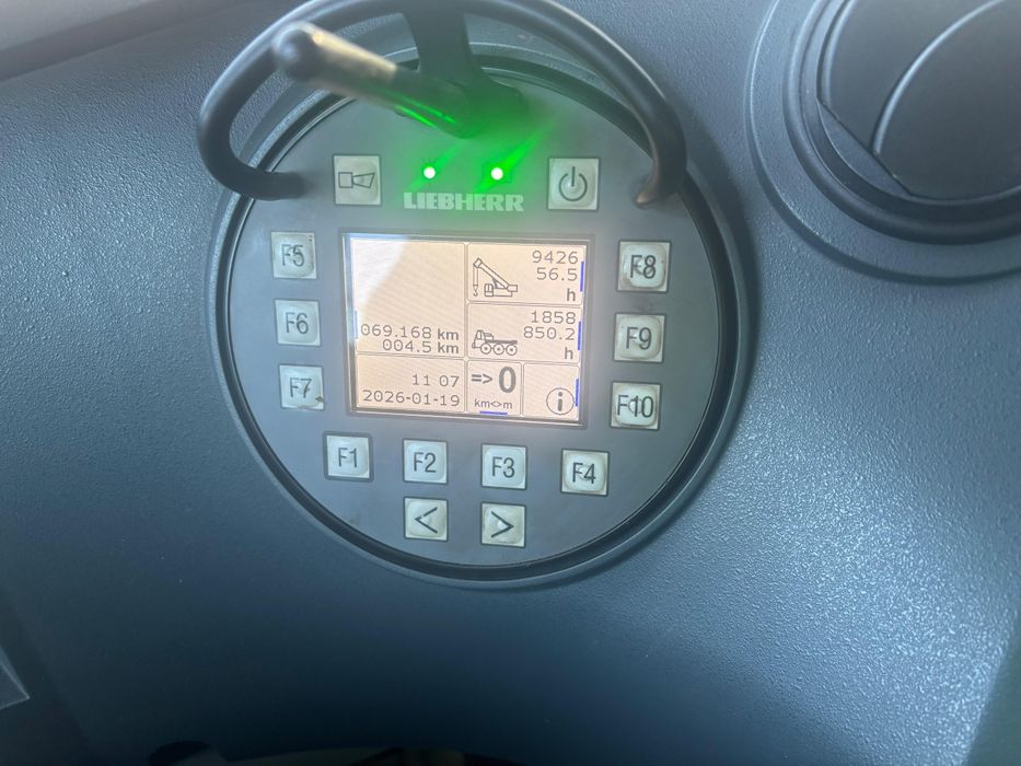 Кран Liebherr LTM 1055-3.2 2011.