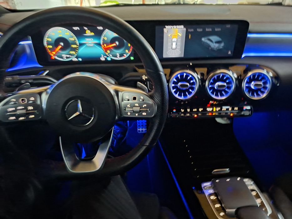 Sprzedam mercedesa cla 220 AMG w super stanie pierwsz rejestracja 2021