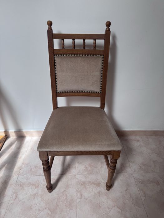 Cadeira de Jantar