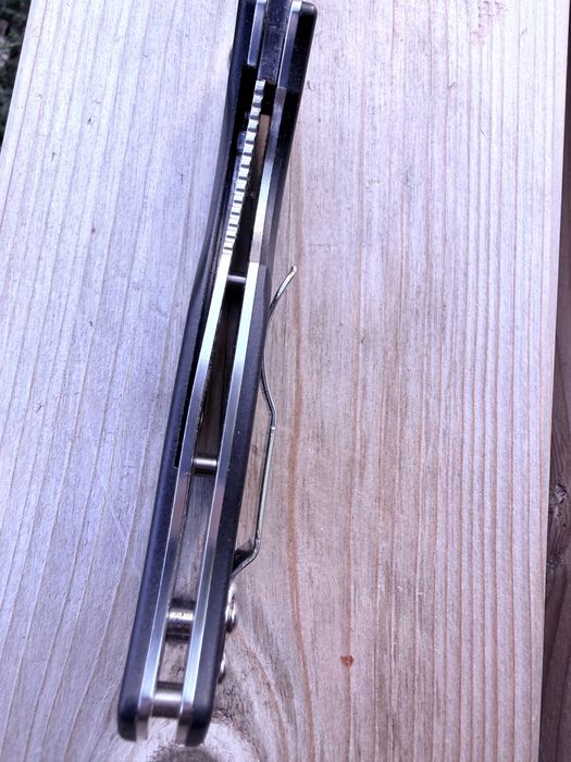 Nóż składany Spyderco Tenacious Lightweight 8Cr13MoV