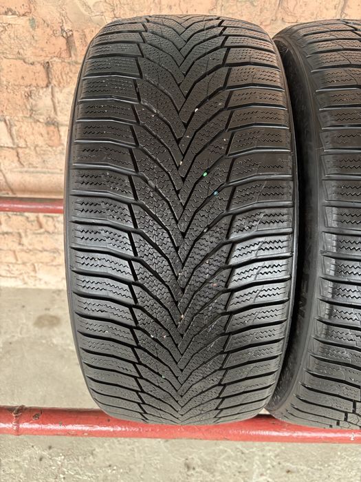 Пара зимових шин 245/40R18 Nexen