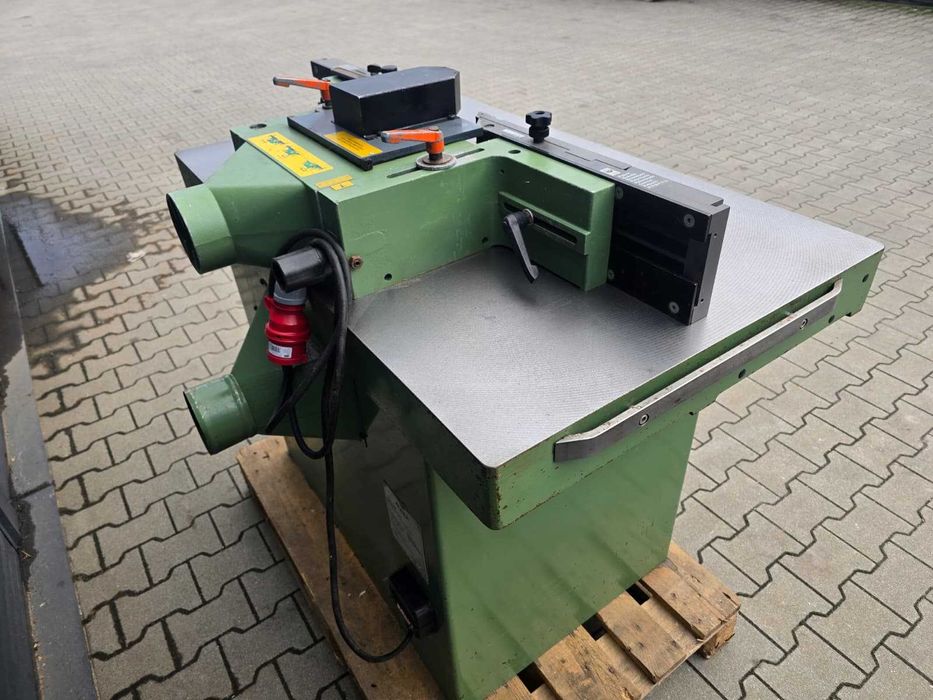 Frezarka dolnowrzecionowa Maka