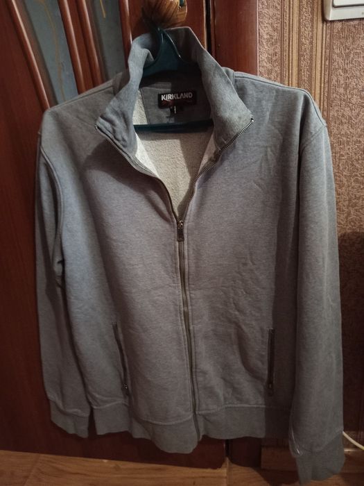 Чоловічі кофти флісові тонкі.