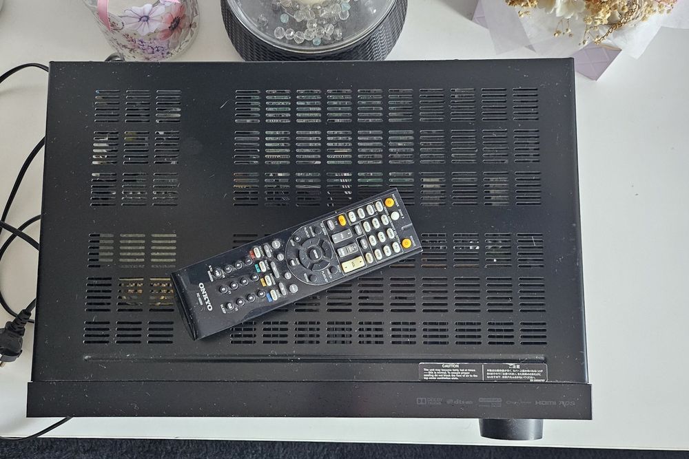 Amplituner Onkyo