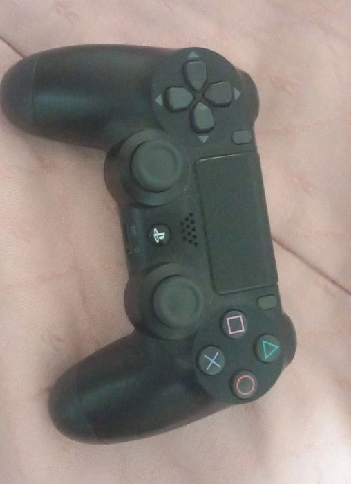 Vendo PS4 Slim 1T