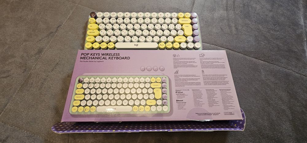 Logitech POP Keys Wireless Mechanical Keyboard Daydream Mint920-010717