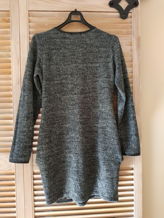 Sukienka z kieszeniami