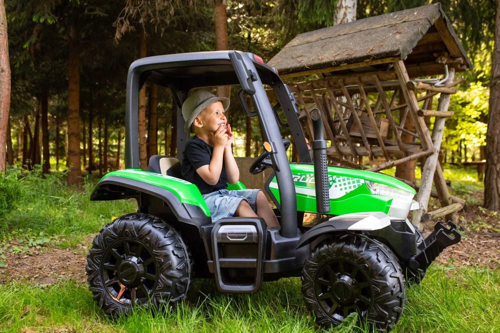 Ciągnik TRAKTOR JOHN DEERE 24V 400W Przyczepa Auto Akumulator 3 DZIECI