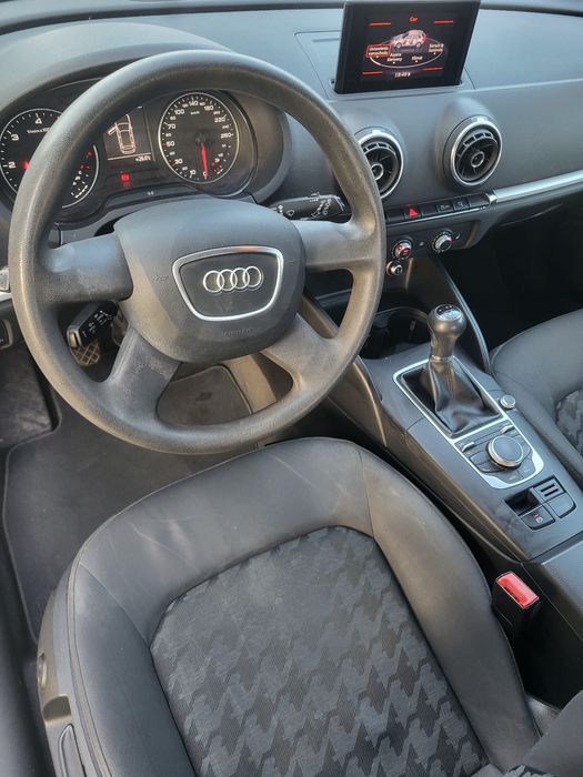 Sprzedam Audi A3 2014 rok, 280 000 km 27250.00zł
