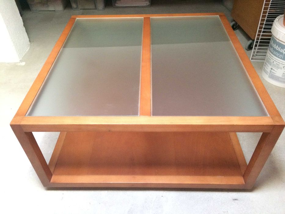 Mesa de centro em cerejeira