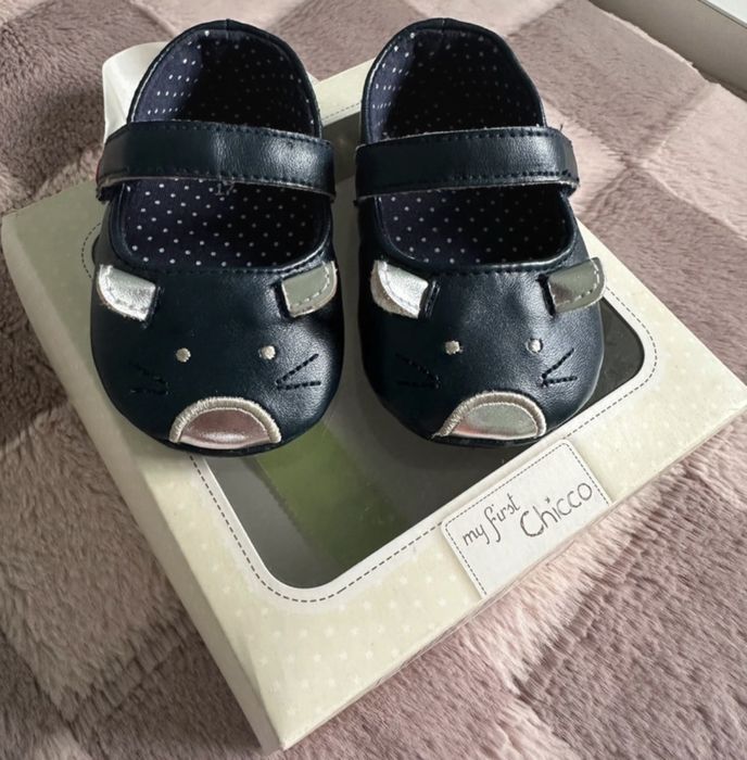 Sapatos de bebé Chicco – Tamanho 17