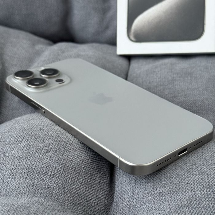 Apple iphone 15 Pro Max 256 Natural titan