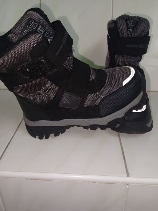 Детские сапожки на мальчика.