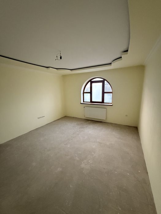 Продаж 5-ти кімнатного будинку, у м. Новоселиця!