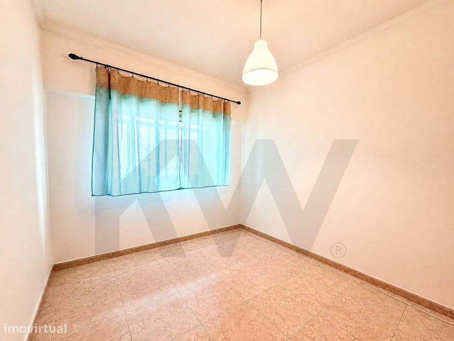 Andar De Moradia T3, Para Arrendamento Em Corroios
