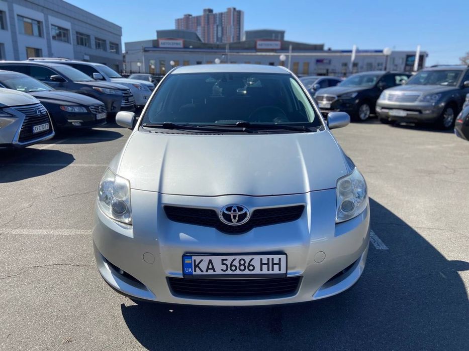 Toyota Auris 2008 • 1.6 газ/бензин • автомат (робот) • 243 тис. км