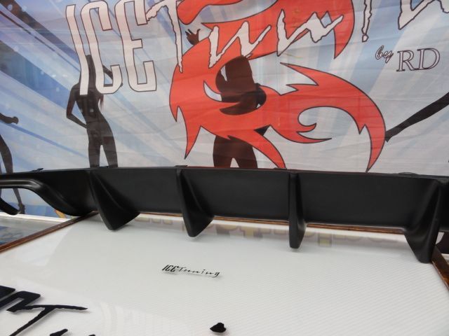 Difusor / Lip / Spoiler em fibra de vidro para BMW E39 1996-2003