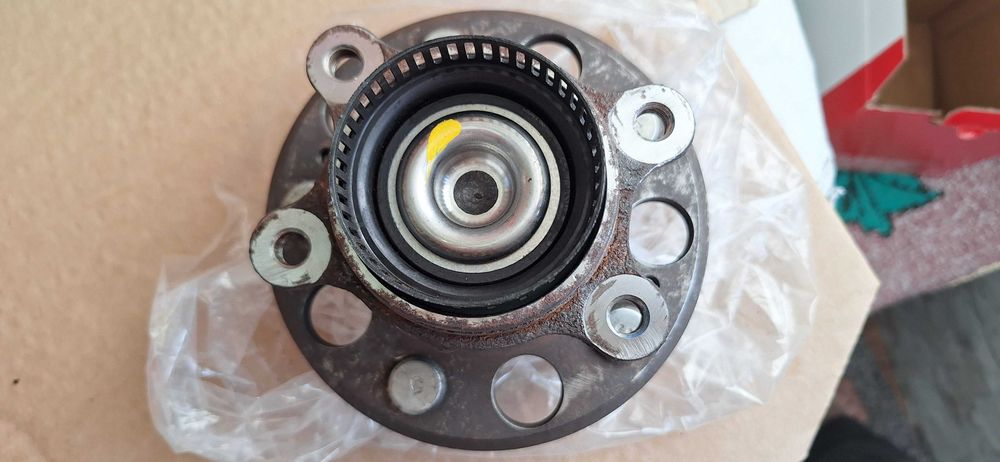 Подшипник ступичный на Kia ceed Hyundai i30